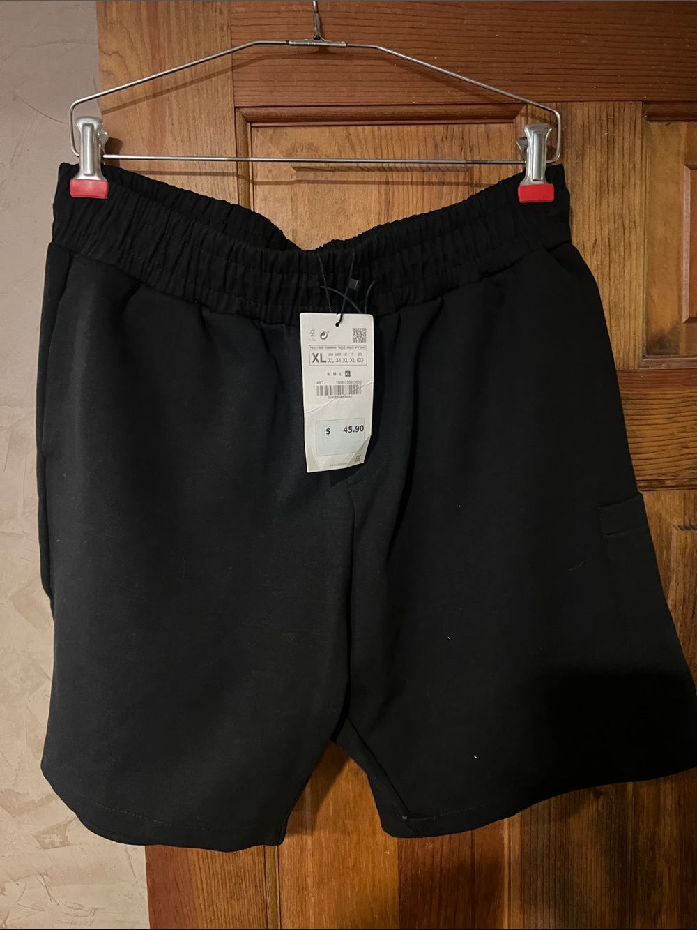Zara Men's Black Elastic-Waist Athletic Shorts